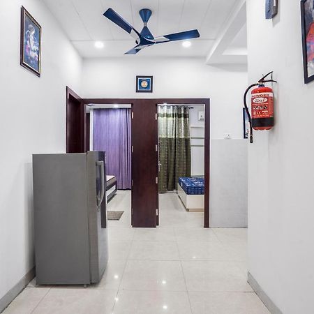 Homlee-Villa Luxury-2Bhk-Anand Vihar-Ramprastha غازي أباد المظهر الخارجي الصورة