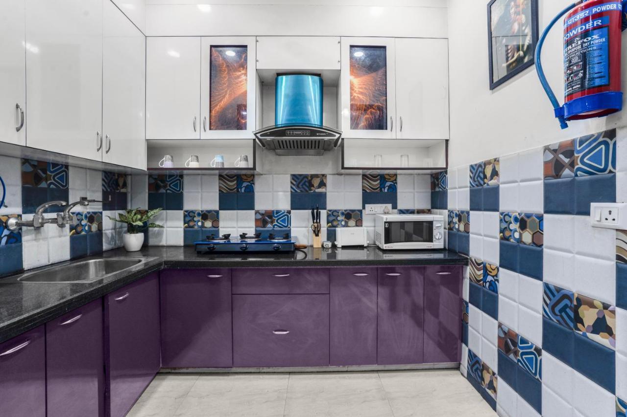 Homlee-Villa Luxury-2Bhk-Anand Vihar-Ramprastha غازي أباد المظهر الخارجي الصورة