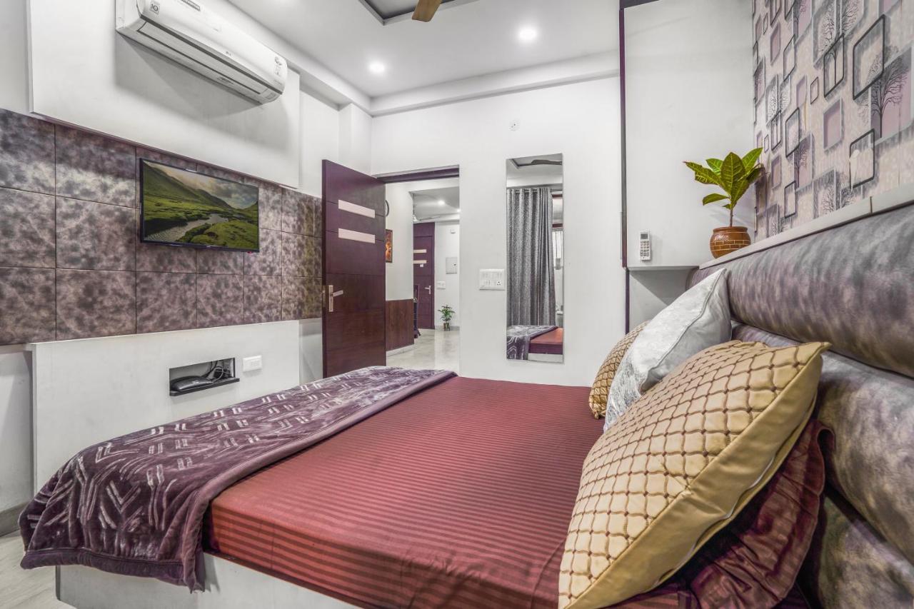 Homlee-Villa Luxury-2Bhk-Anand Vihar-Ramprastha غازي أباد المظهر الخارجي الصورة
