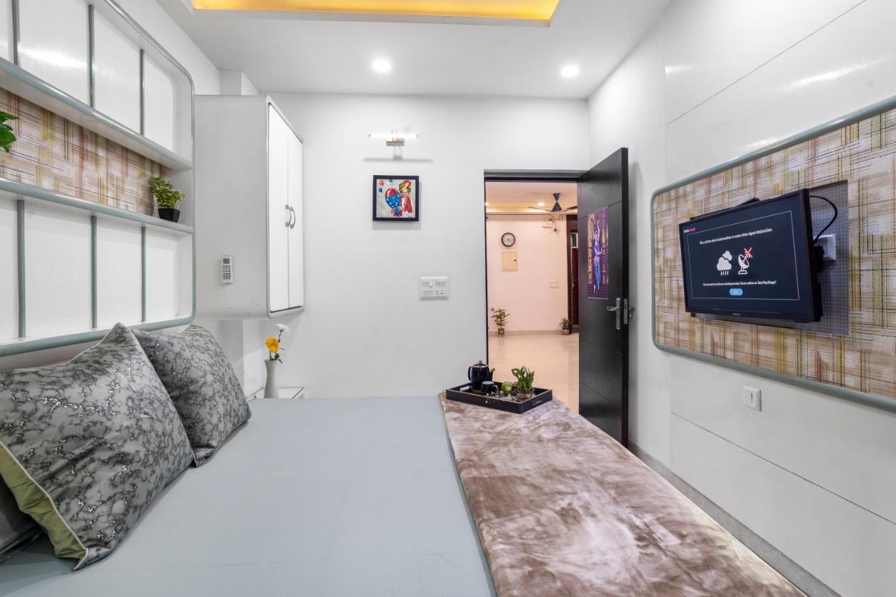 Homlee-Villa Luxury-2Bhk-Anand Vihar-Ramprastha غازي أباد المظهر الخارجي الصورة